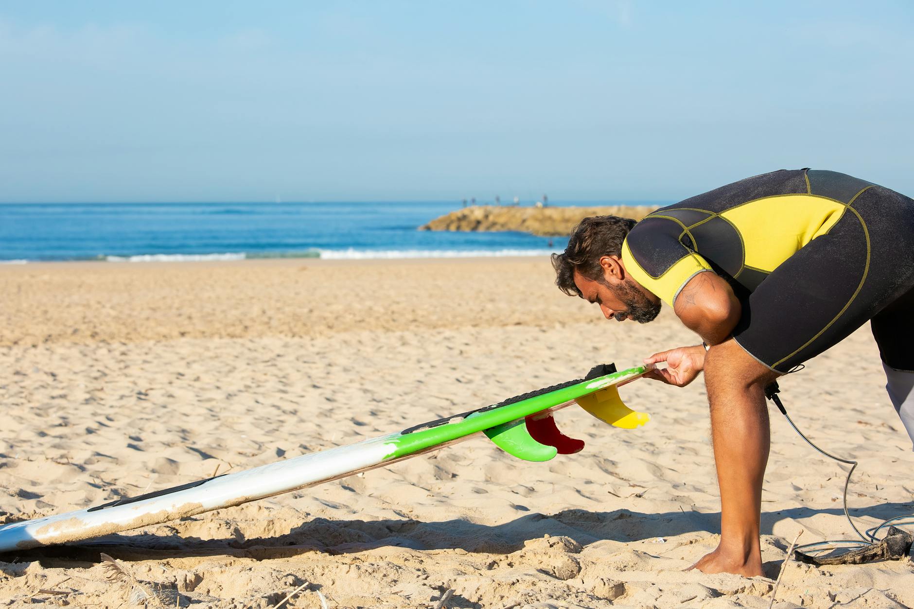 Surfing vs Bodyboarding: Which Should You Try First?