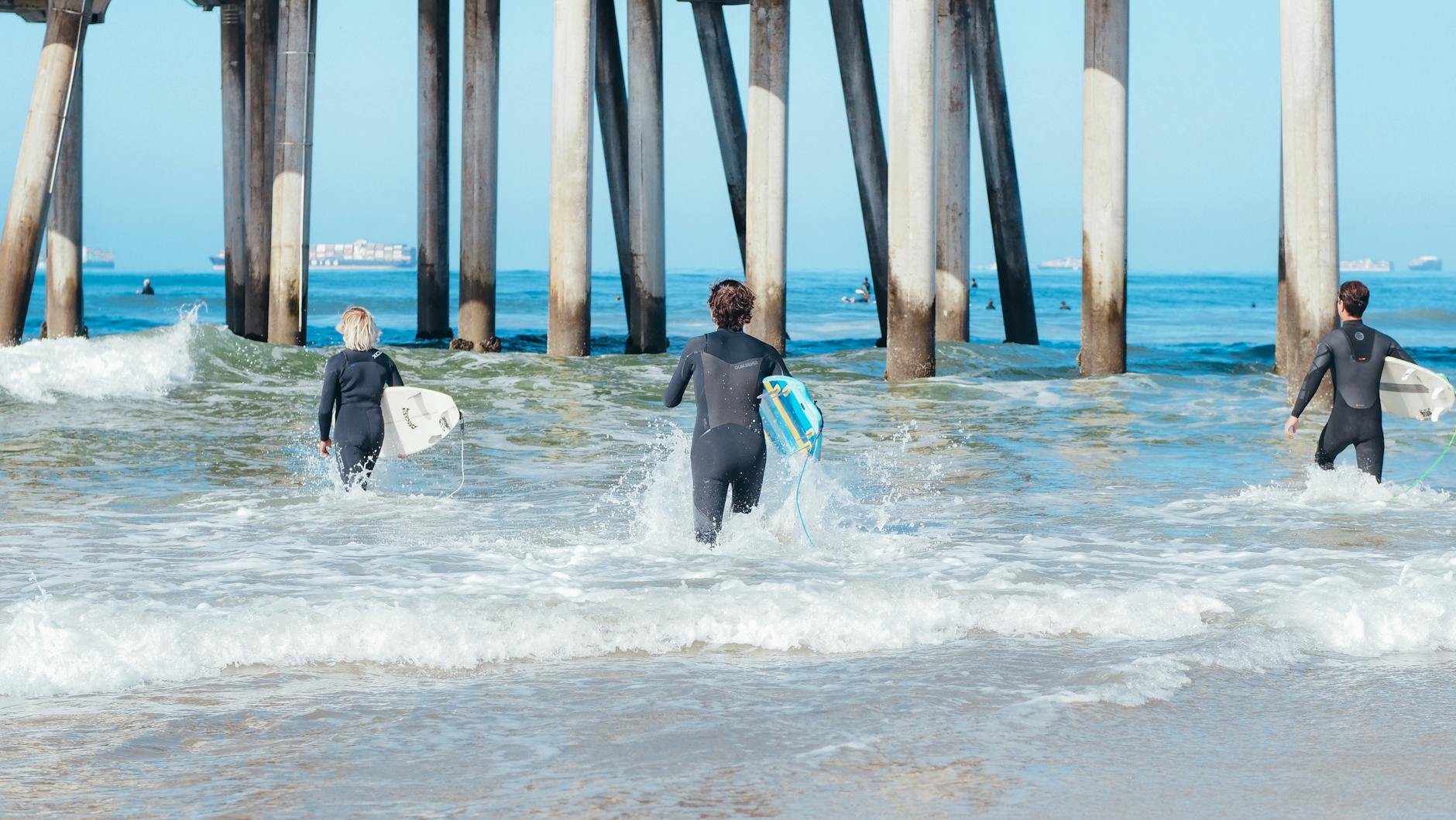 Surfboard Leashes: What They Are and Why You Need One